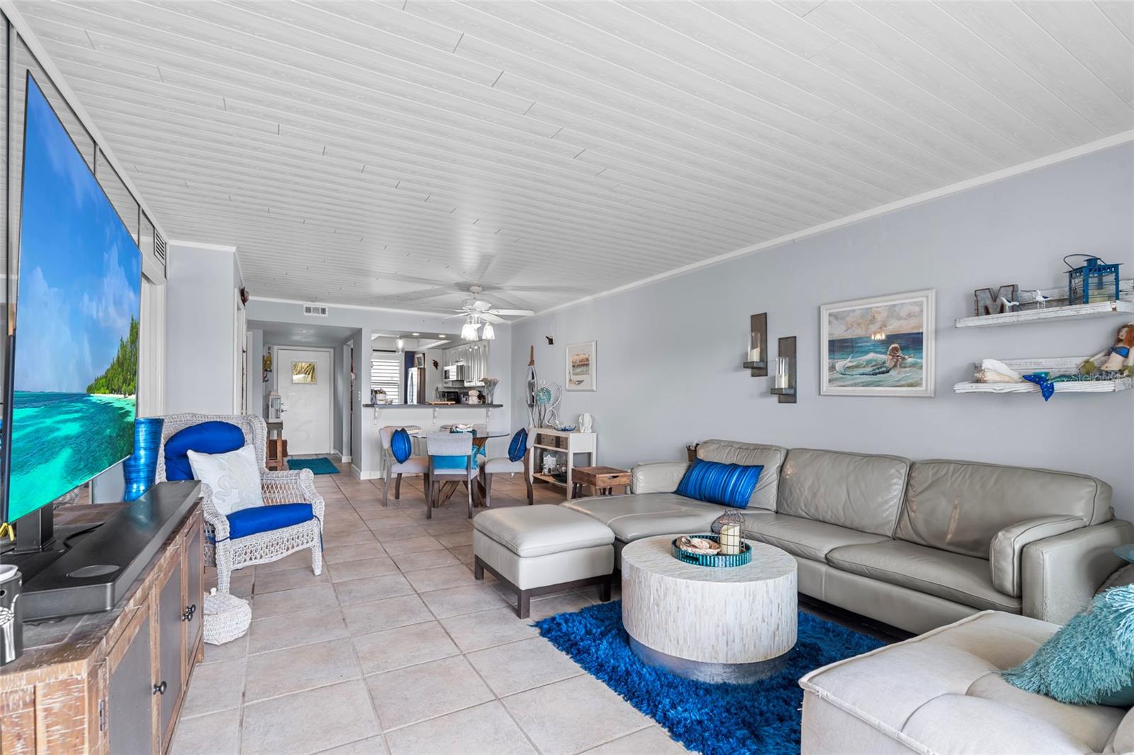 TIDES OF CAPRI WEST CONDO - Residential