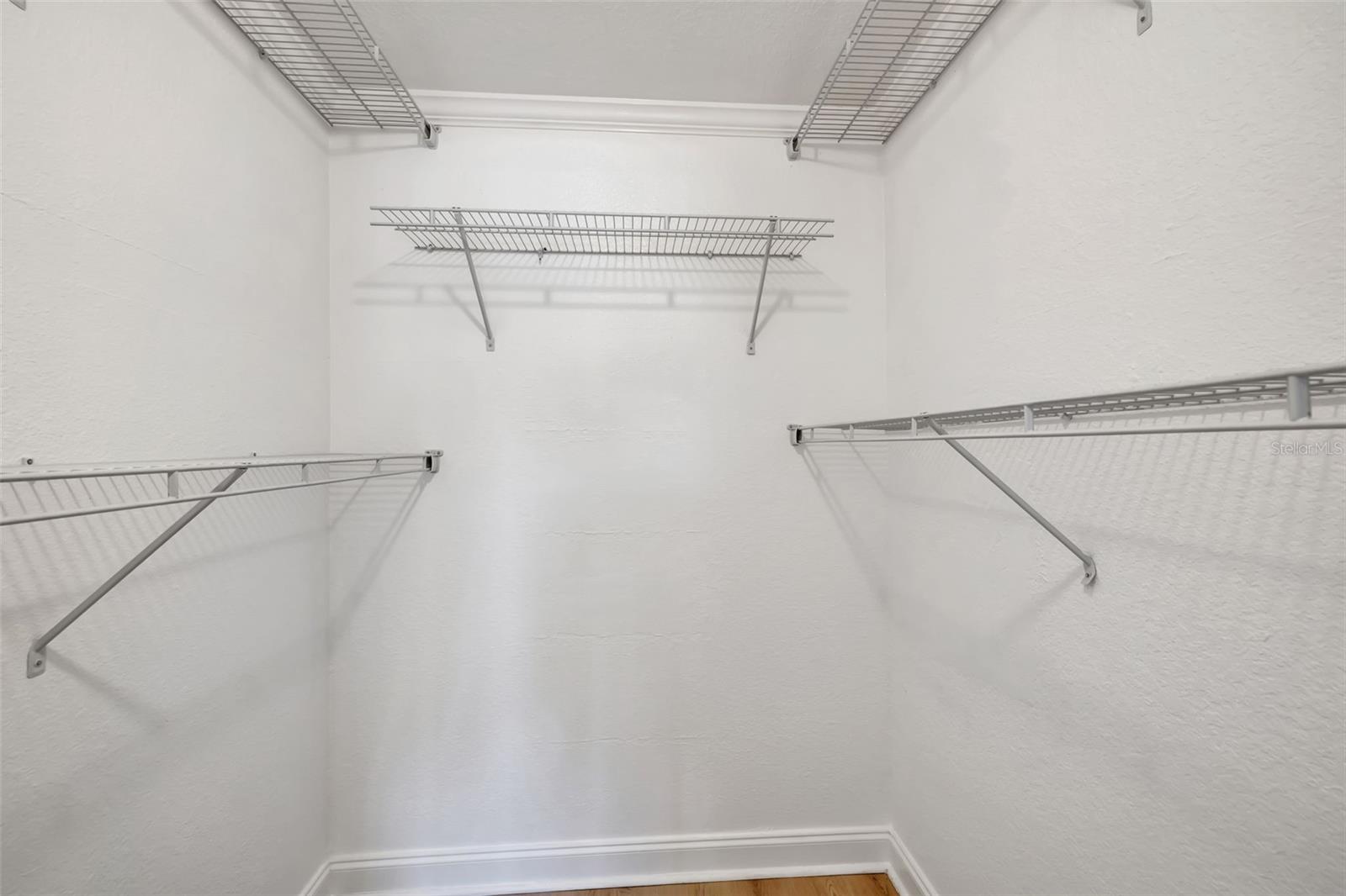 GULF GATE WOODS - Residential Lease