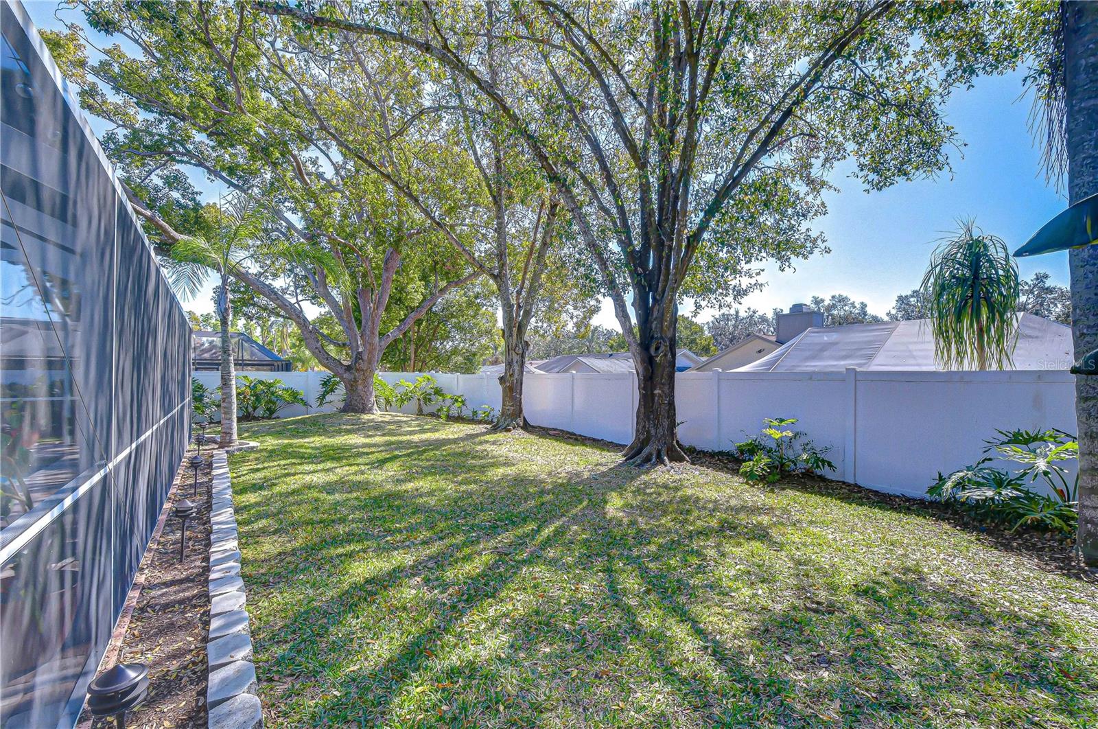 BLOOMINGDALE OAKS - Residential