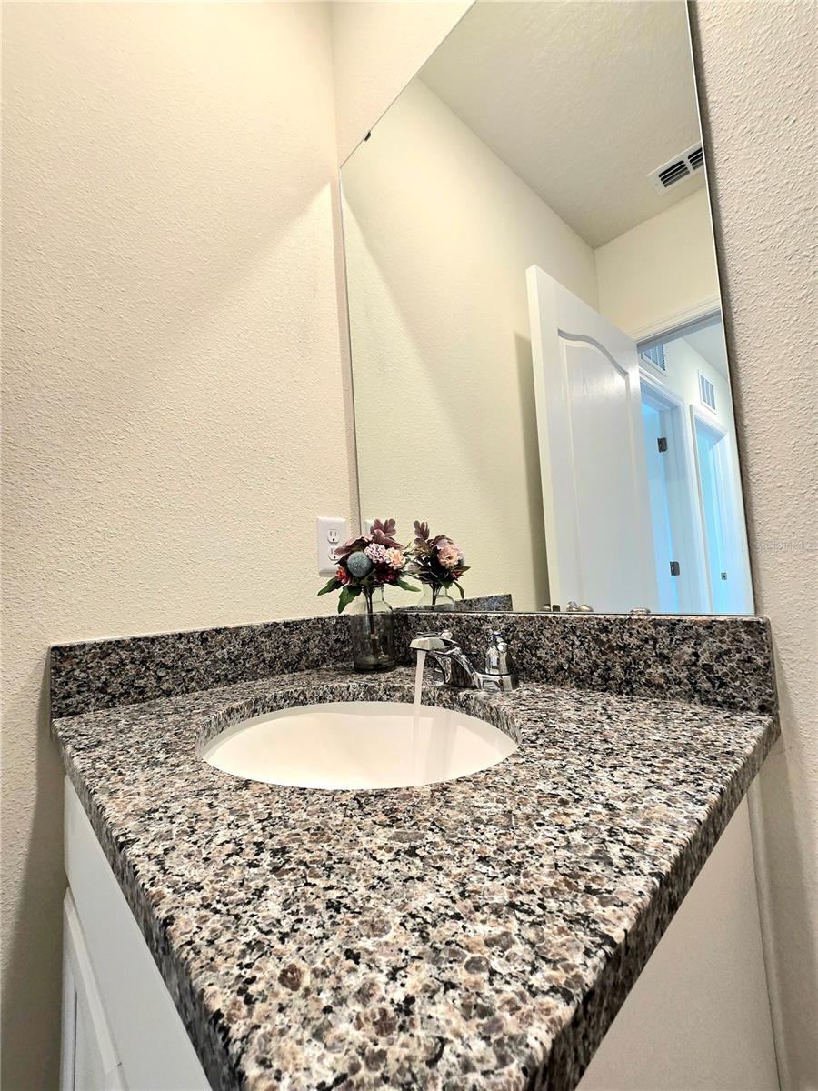 BRENTWOOD TWNHMS PH 1 - Residential