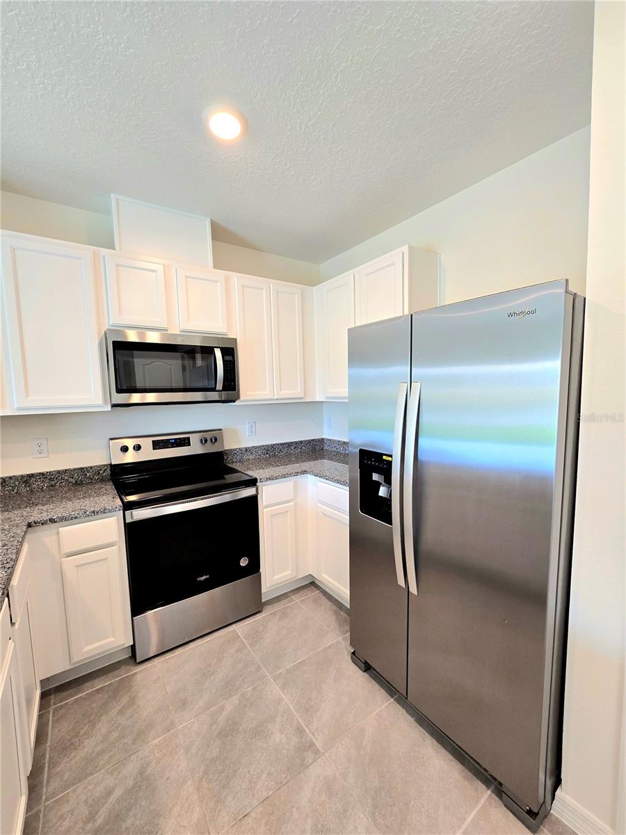 BRENTWOOD TWNHMS PH 1 - Residential