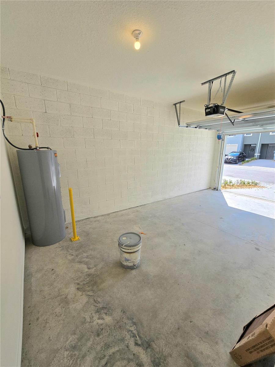 BRENTWOOD TWNHMS PH 1 - Residential