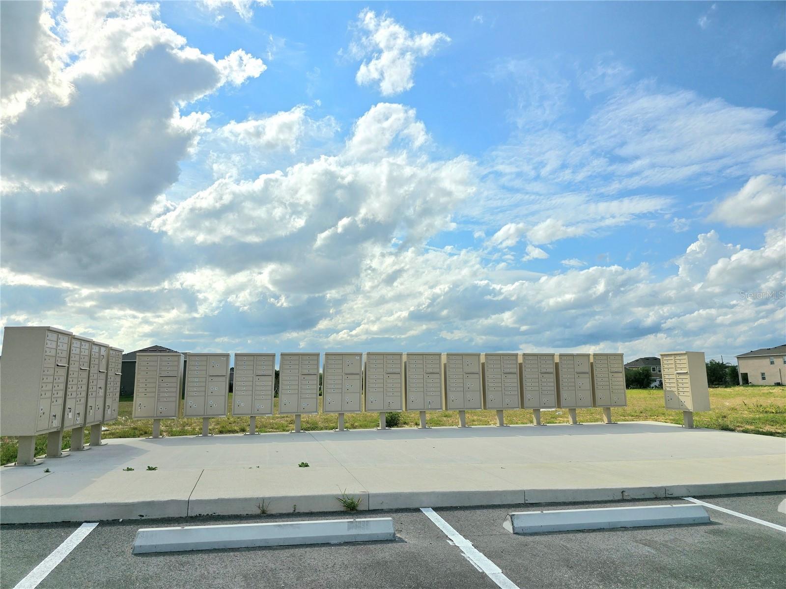 BRENTWOOD TWNHMS PH 1 - Residential