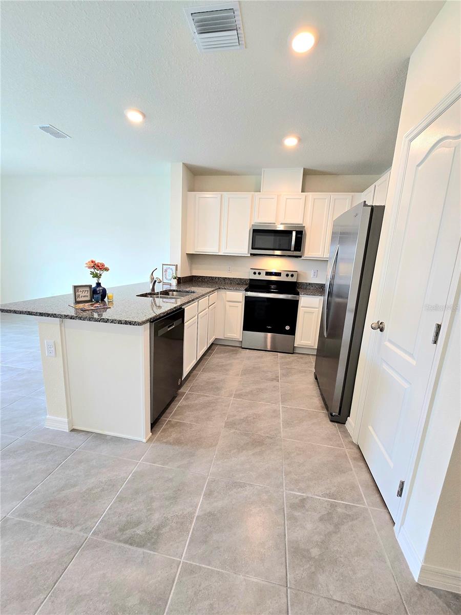 BRENTWOOD TWNHMS PH 1 - Residential