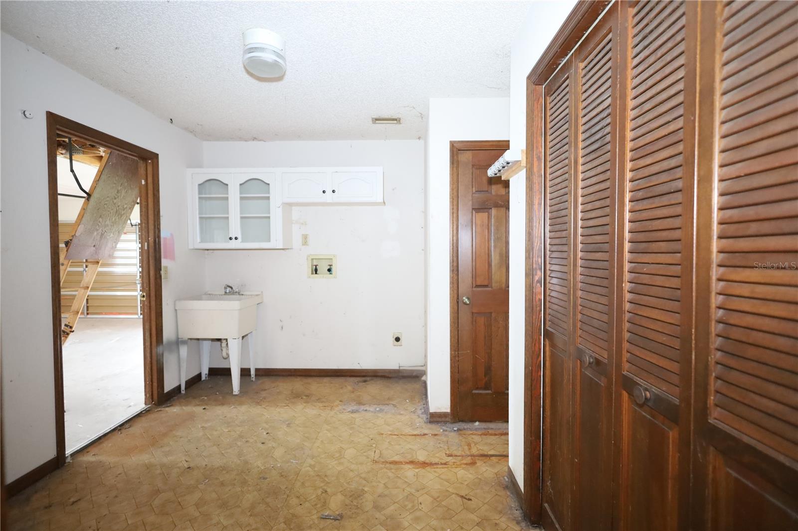 DELTONA LAKES UNIT 69 - Residential