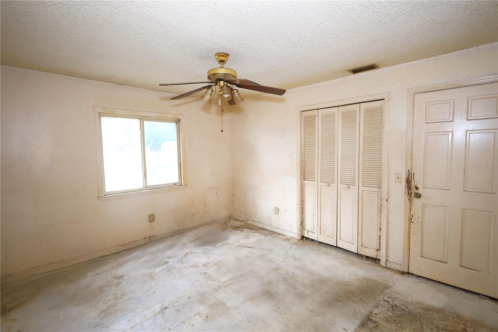 DELTONA LAKES UNIT 69 - Residential