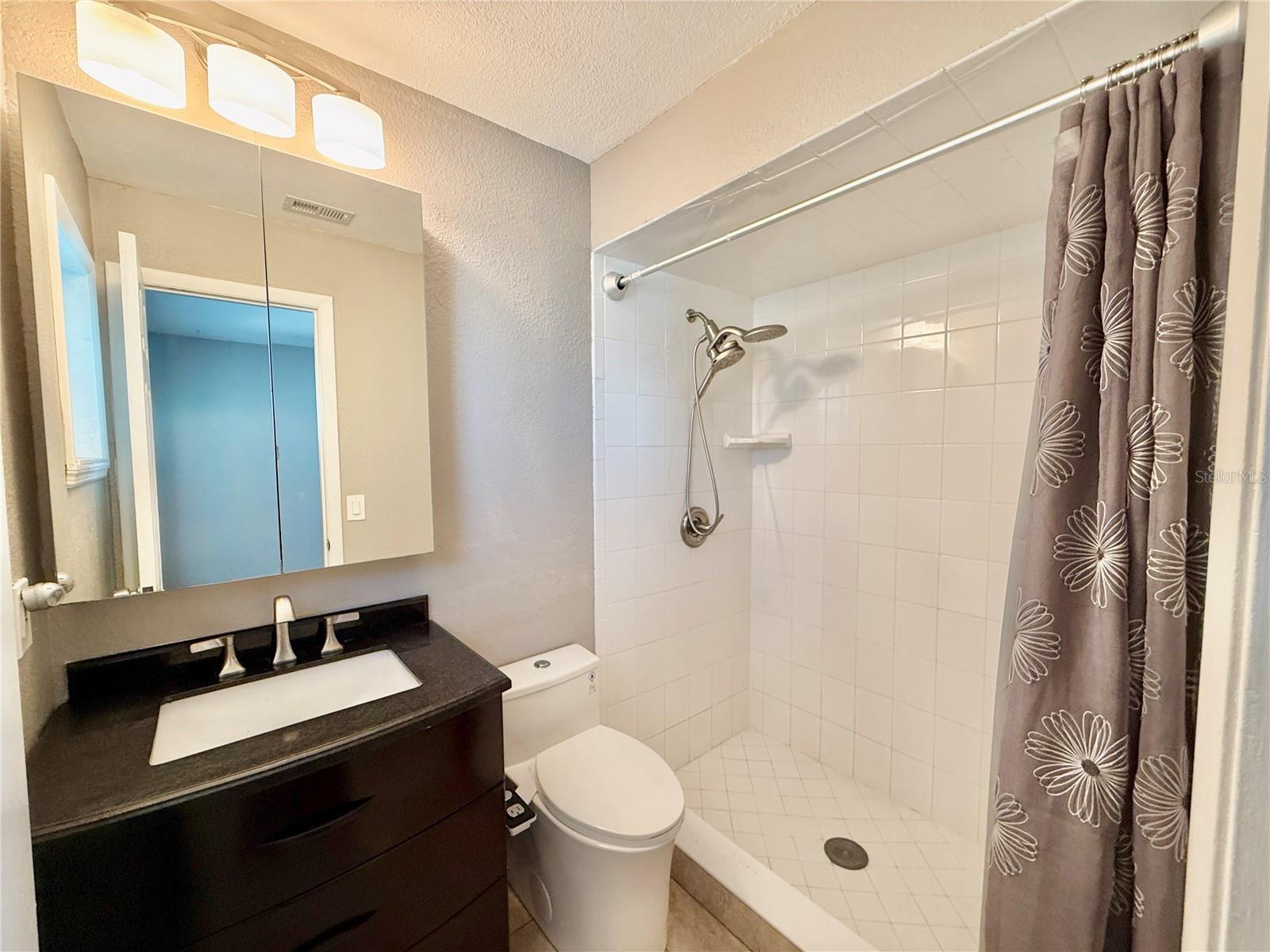 MODEL LAND CO - Residential