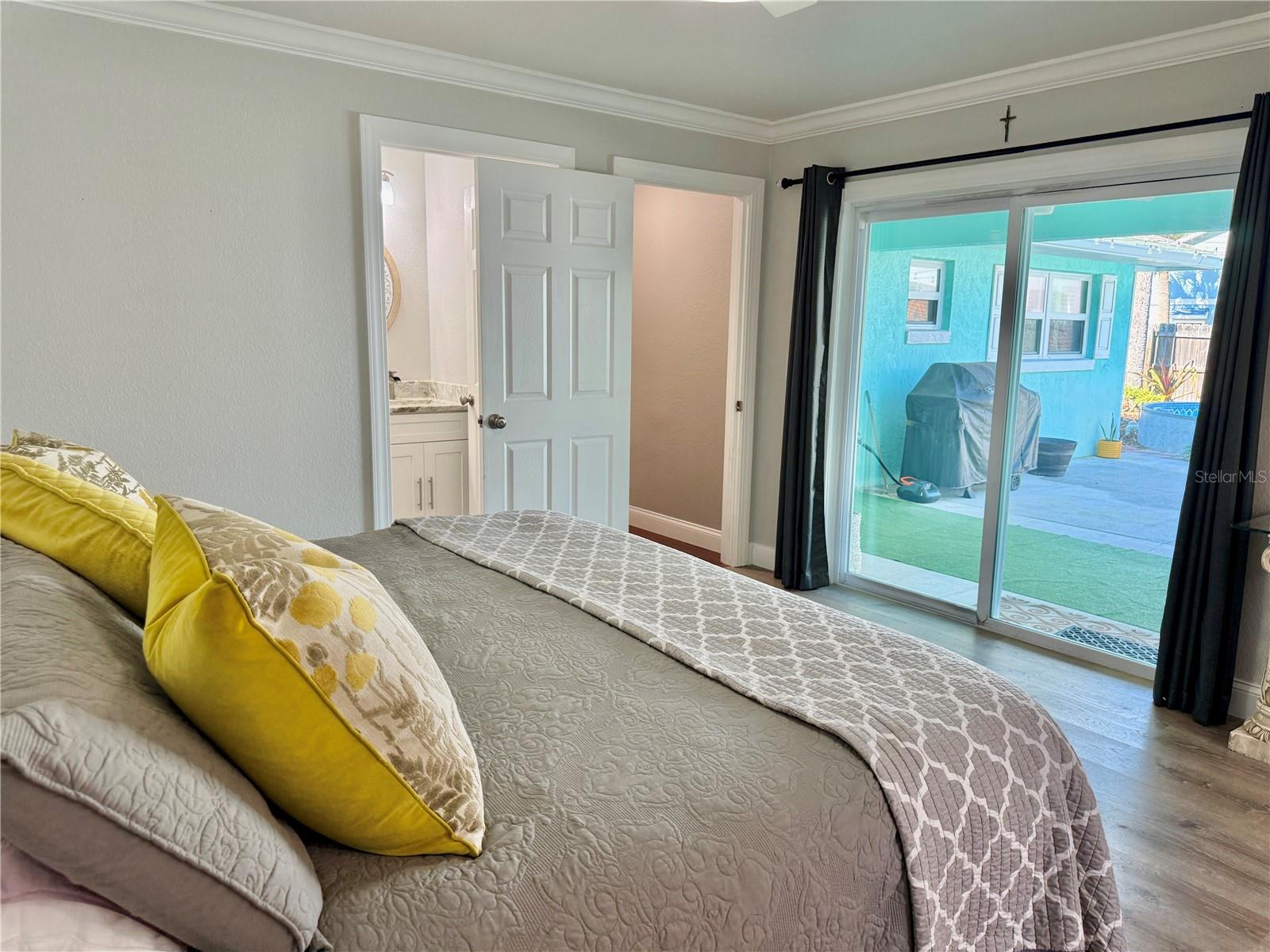 MODEL LAND CO - Residential