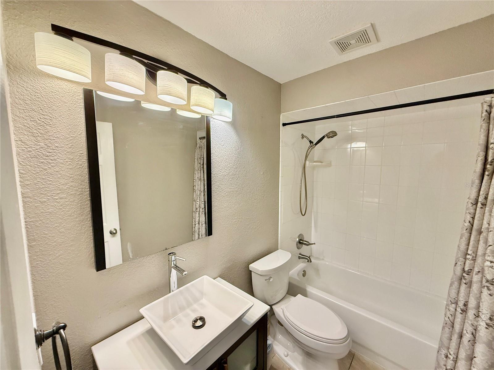 MODEL LAND CO - Residential