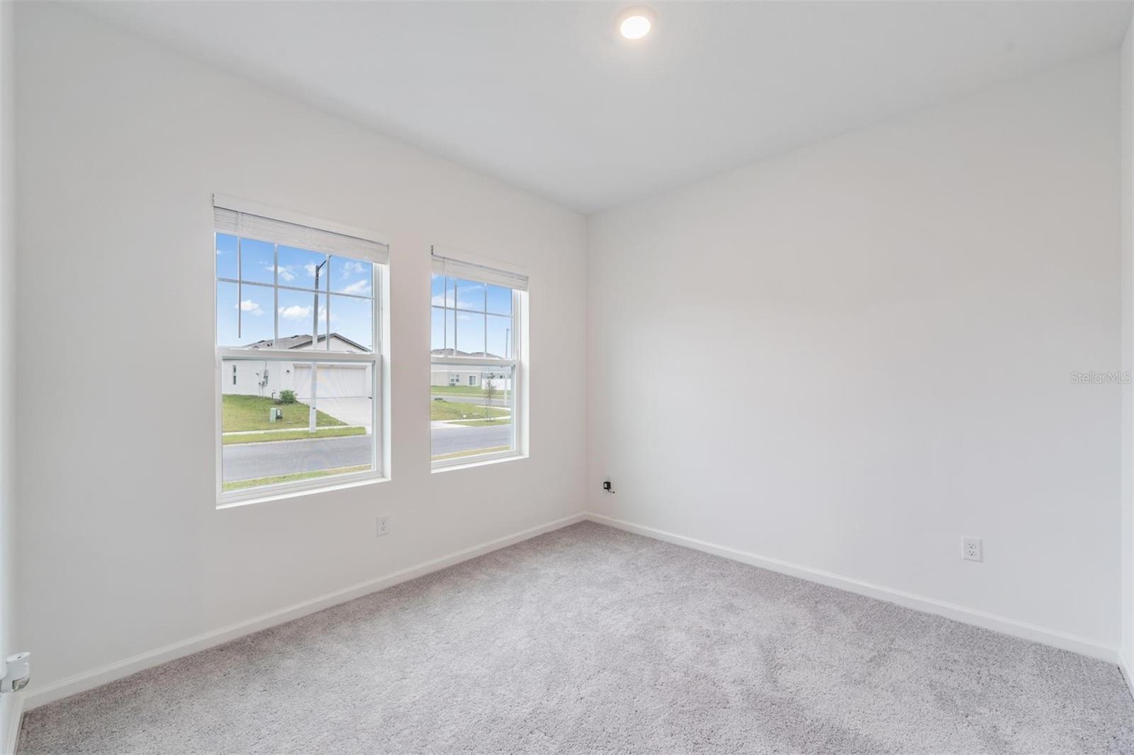 HIDDEN CRK PH 1 & 2 - Residential Lease