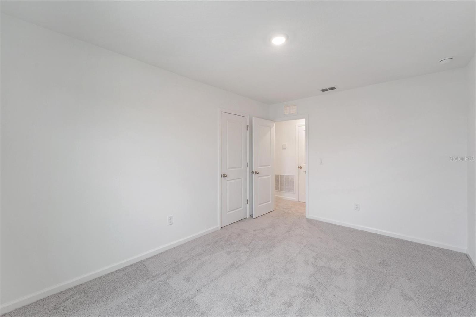 HIDDEN CRK PH 1 & 2 - Residential Lease