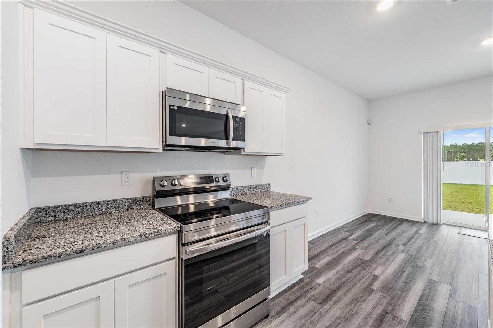 HIDDEN CRK PH 1 & 2 - Residential Lease