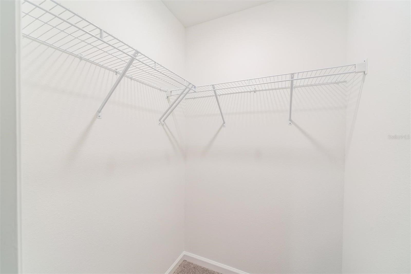 HIDDEN CRK PH 1 & 2 - Residential Lease