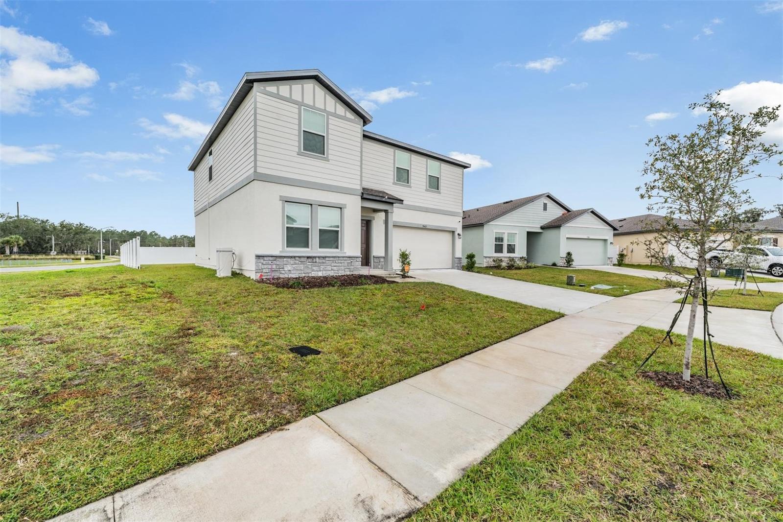 HIDDEN CRK PH 1 & 2 - Residential Lease