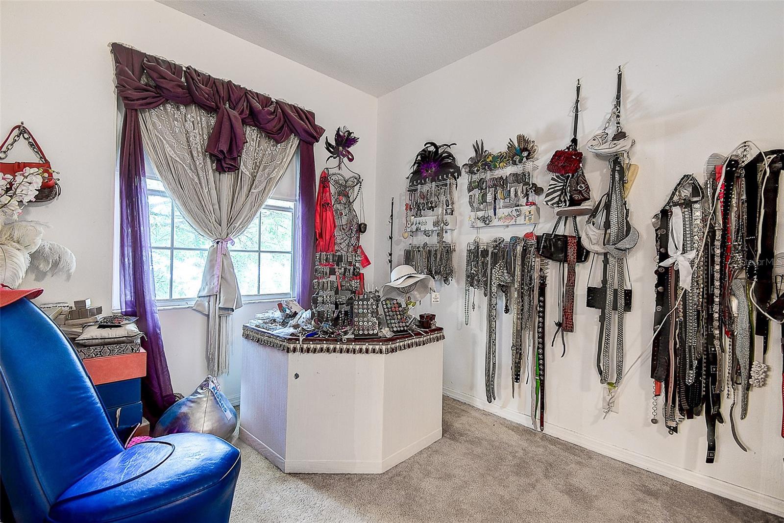 MEADOWS AT LARGO - Residential