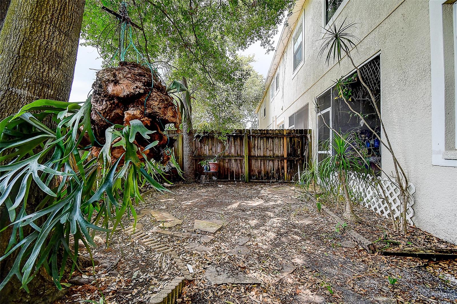 MEADOWS AT LARGO - Residential