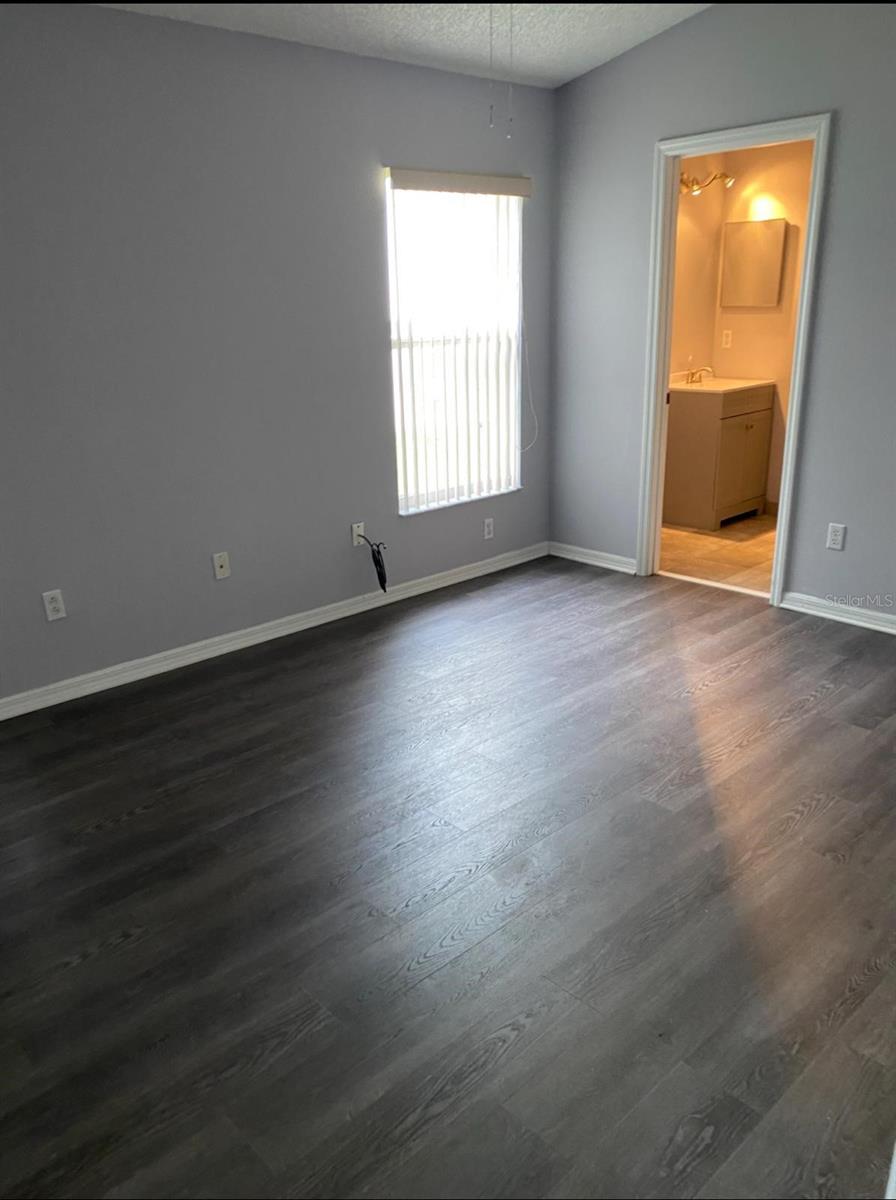 STONE CRK - Residential Lease