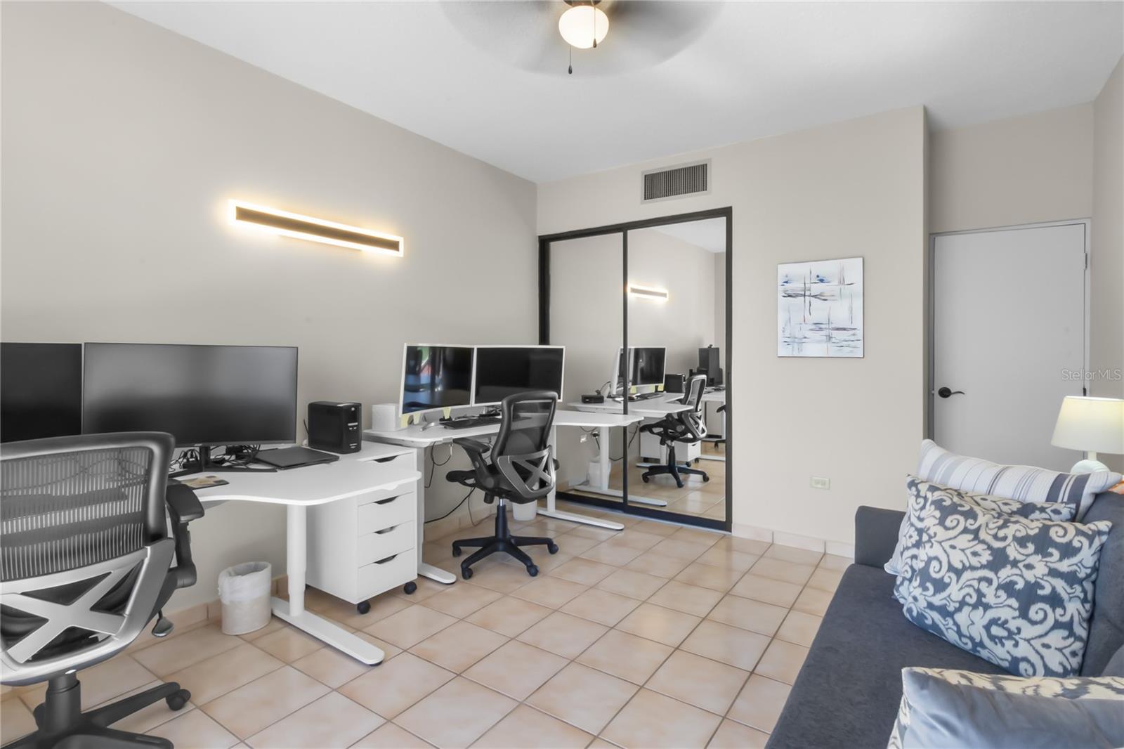 CRESCENT BEACH - Residential Lease