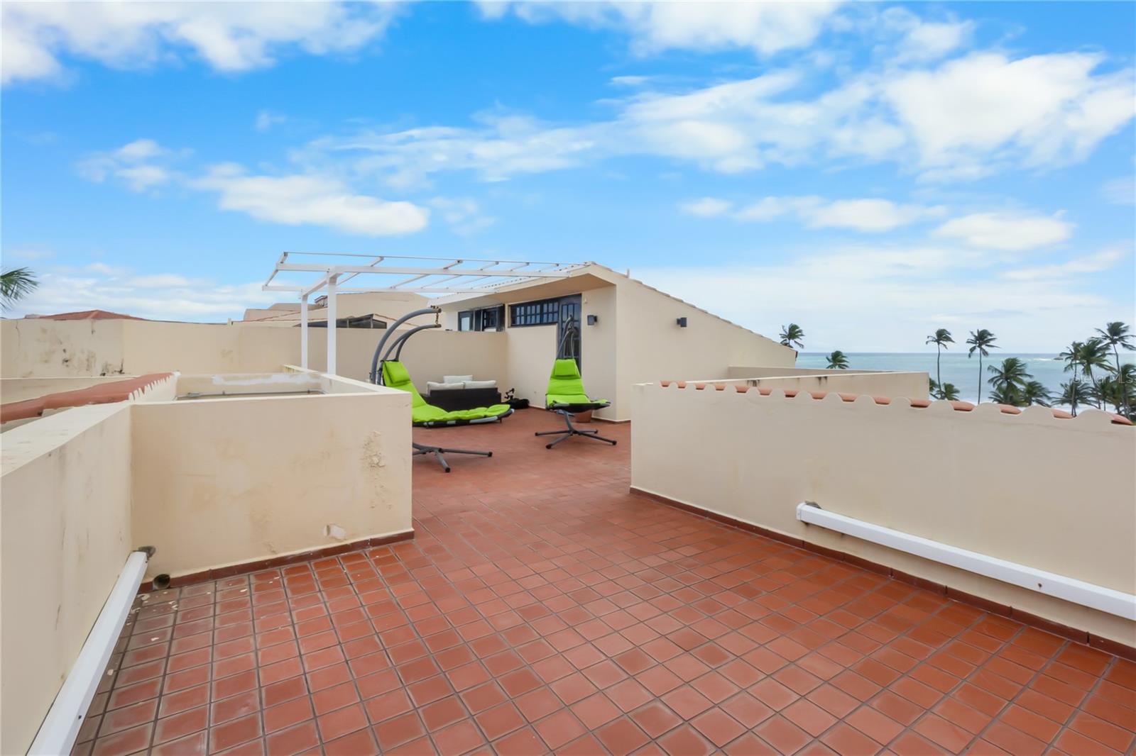 CRESCENT BEACH - Residential Lease