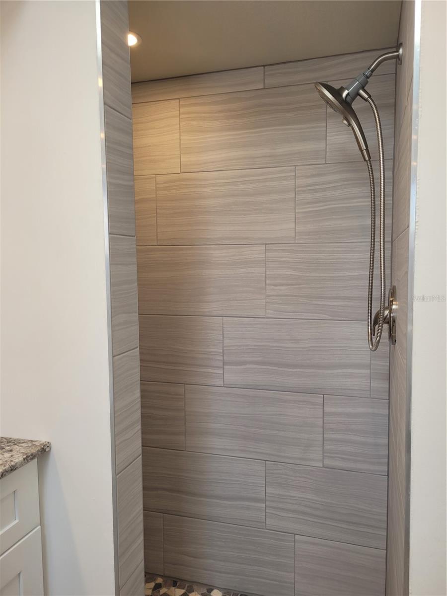 PUNTA GORDA ISLES SEC 23 - Residential Lease