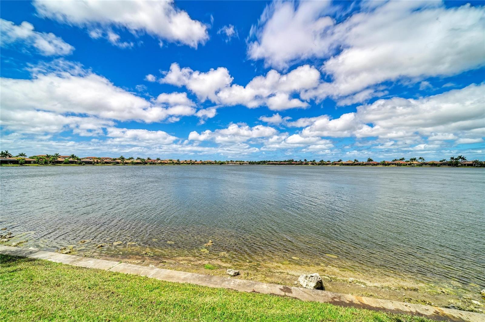 TOSCANA ISLES - Residential