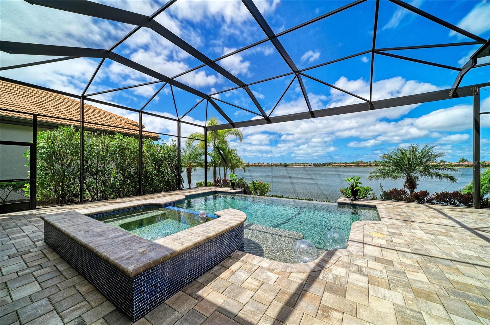 TOSCANA ISLES - Residential