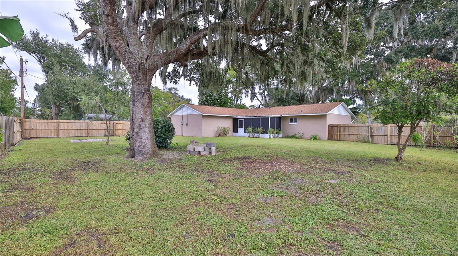 FLORIDA SHORES 01 - Residential