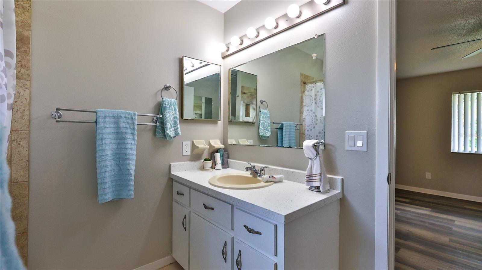 FLORIDA SHORES 01 - Residential