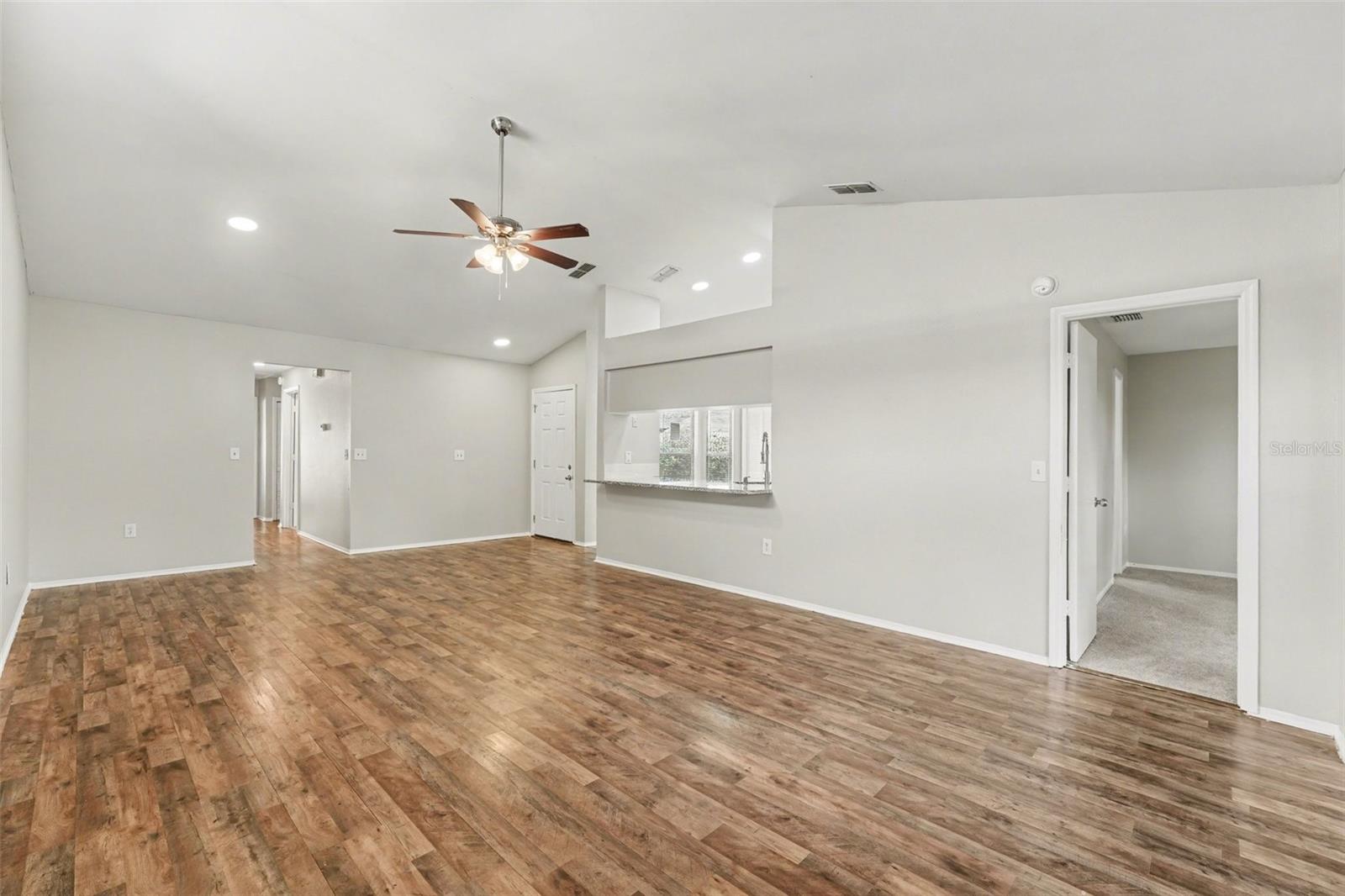 638 LAKE DEXTER CIRCLE