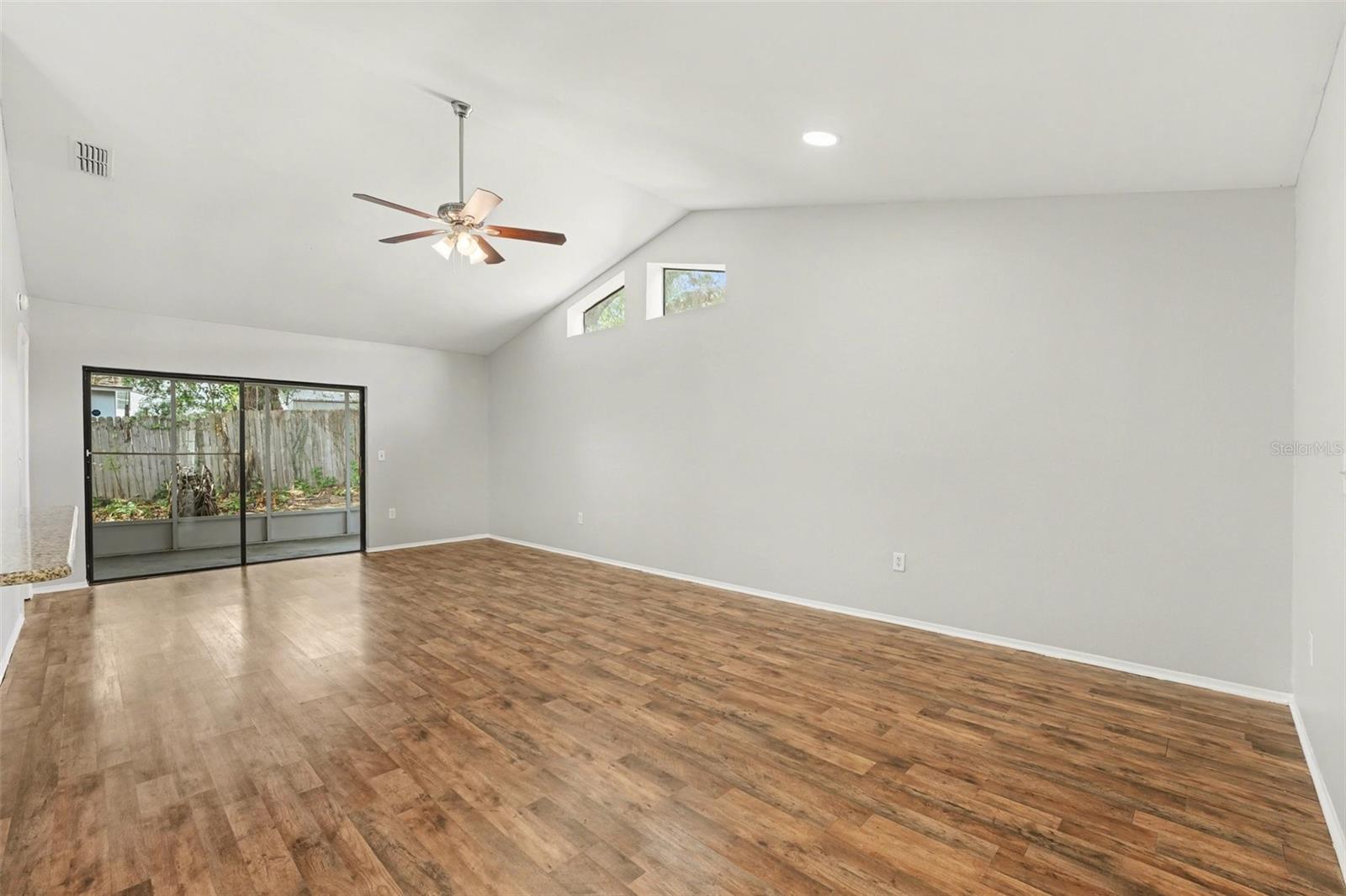 638 LAKE DEXTER CIRCLE