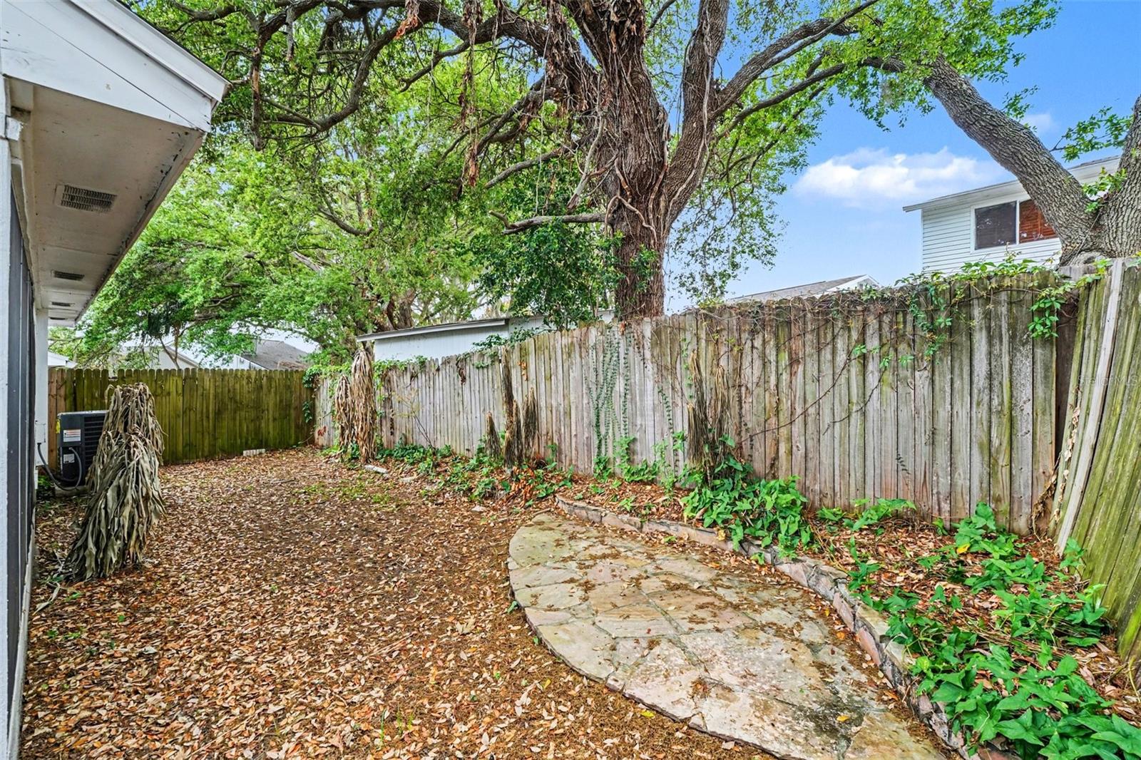 LAKE DEXTER WOODS PH 02 - Residential