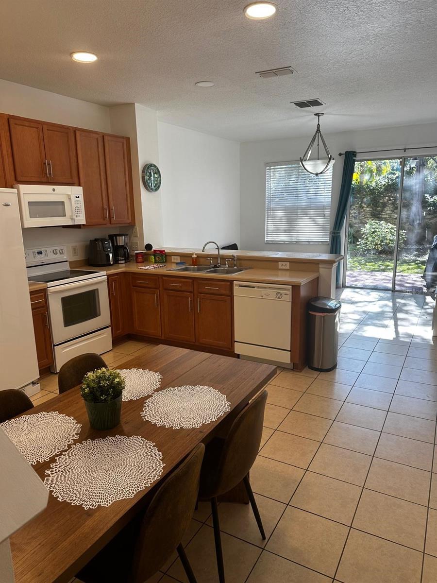 COMPASS BAY - Residential