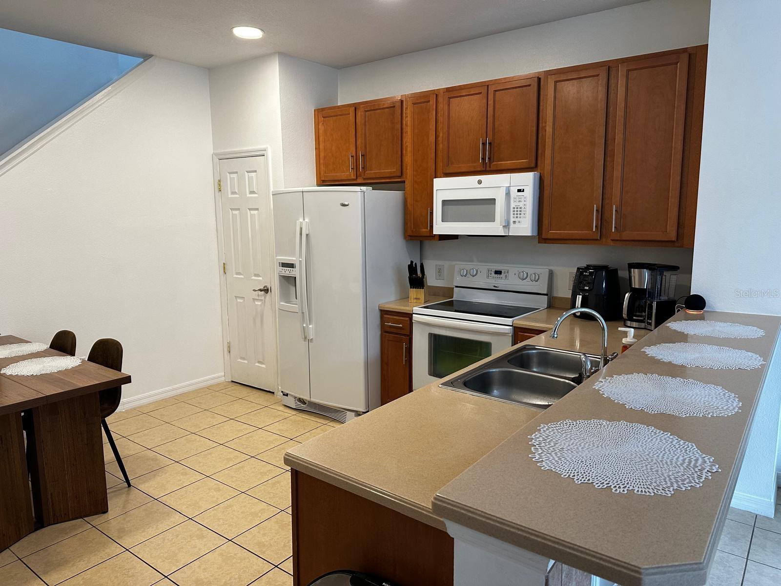 COMPASS BAY - Residential
