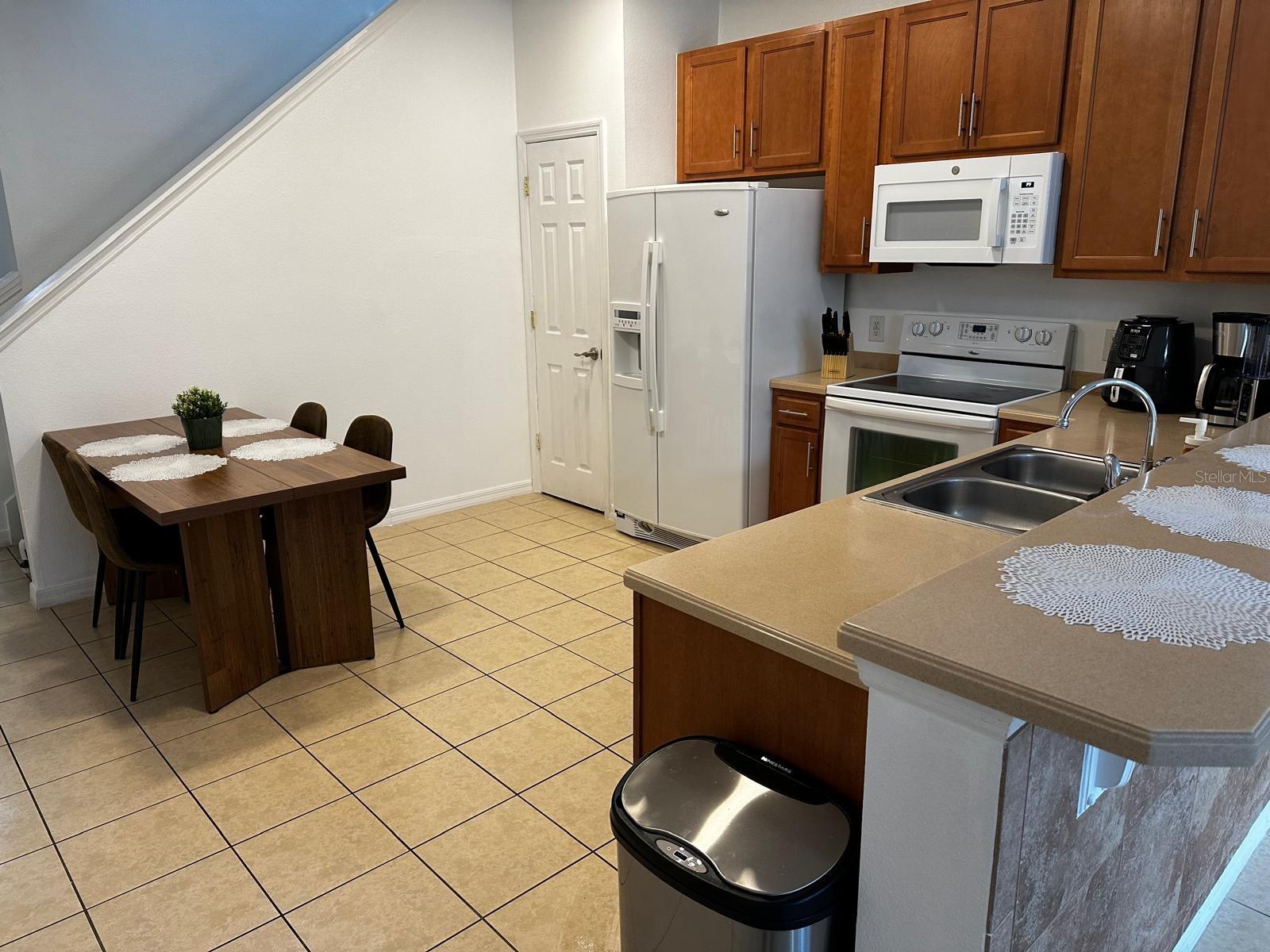 COMPASS BAY - Residential