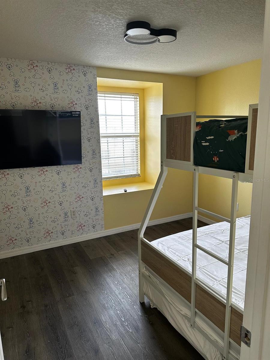 COMPASS BAY - Residential