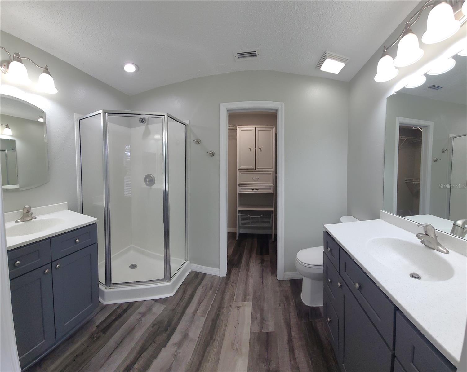 CEDAR CREEK AT COUNTRY RUN PHA - Residential