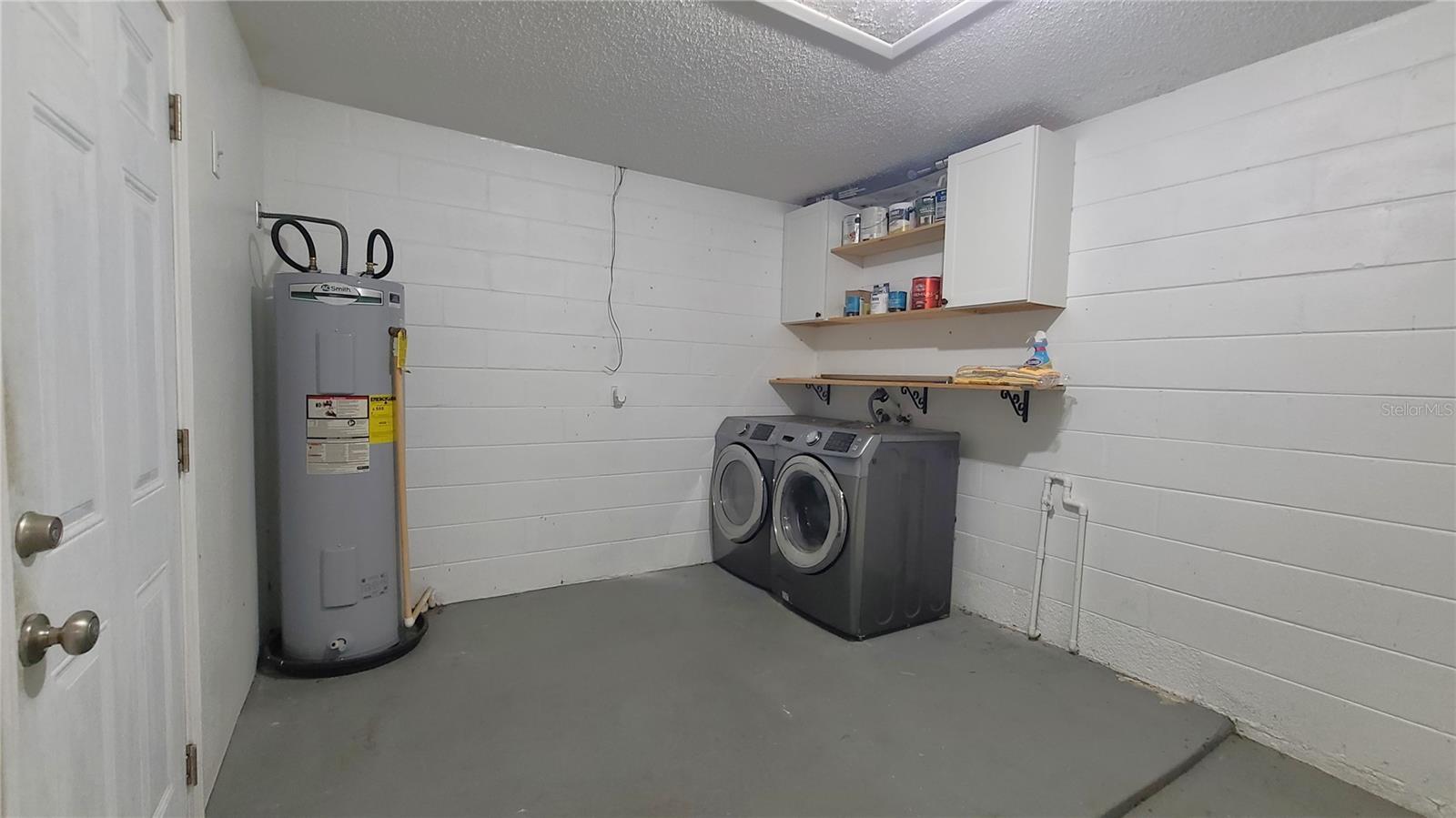 CEDAR CREEK AT COUNTRY RUN PHA - Residential