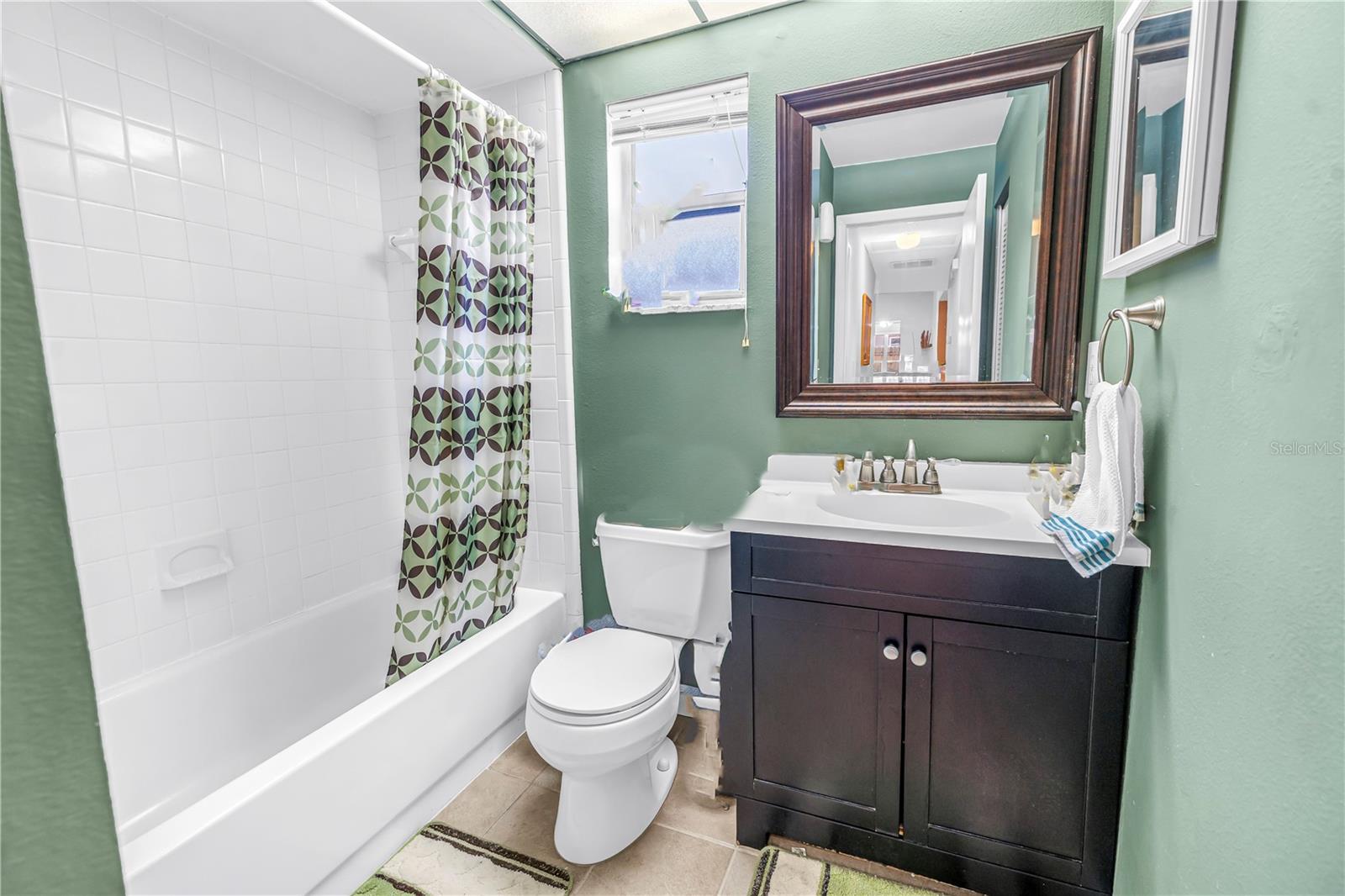 BONNIE GLYNN PH ONE-A - Residential