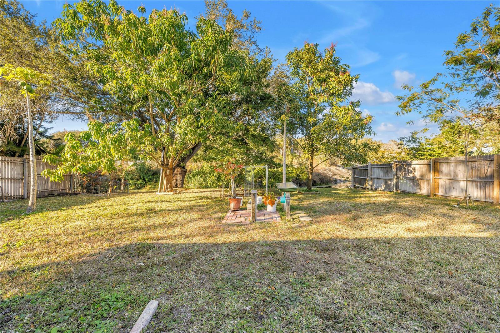 BONNIE GLYNN PH ONE-A - Residential