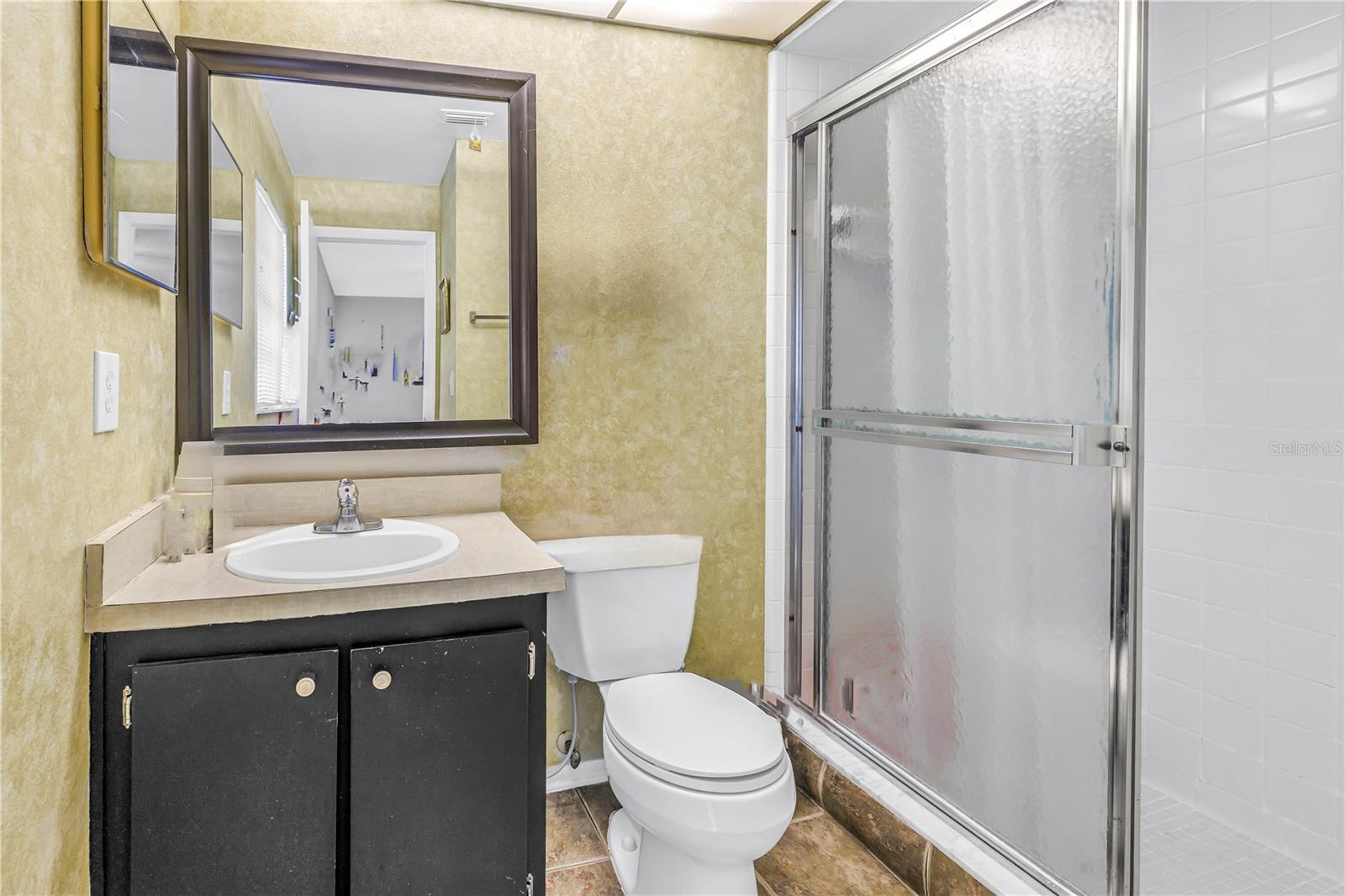 BONNIE GLYNN PH ONE-A - Residential