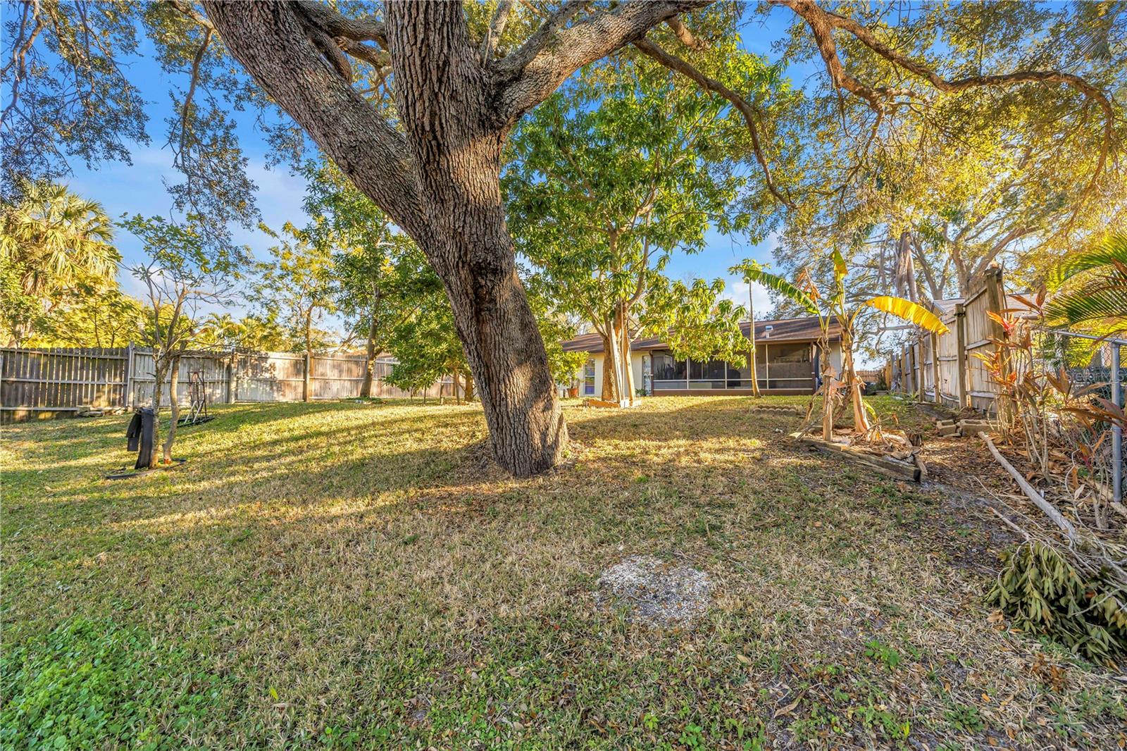 BONNIE GLYNN PH ONE-A - Residential