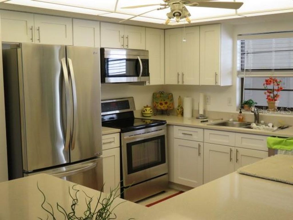 Photo of 1400 1st Avenue W #504, Bradenton, FL 34205 (MLS # A4680432)