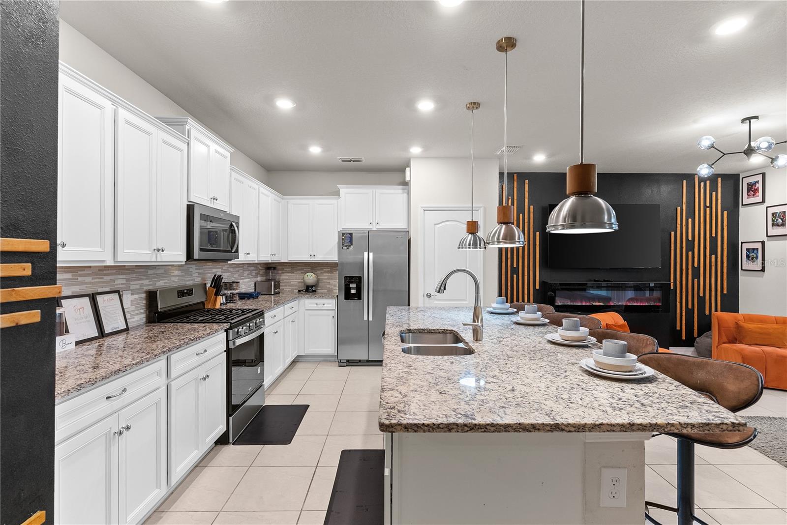 SOLTERRA PH 2B - Residential