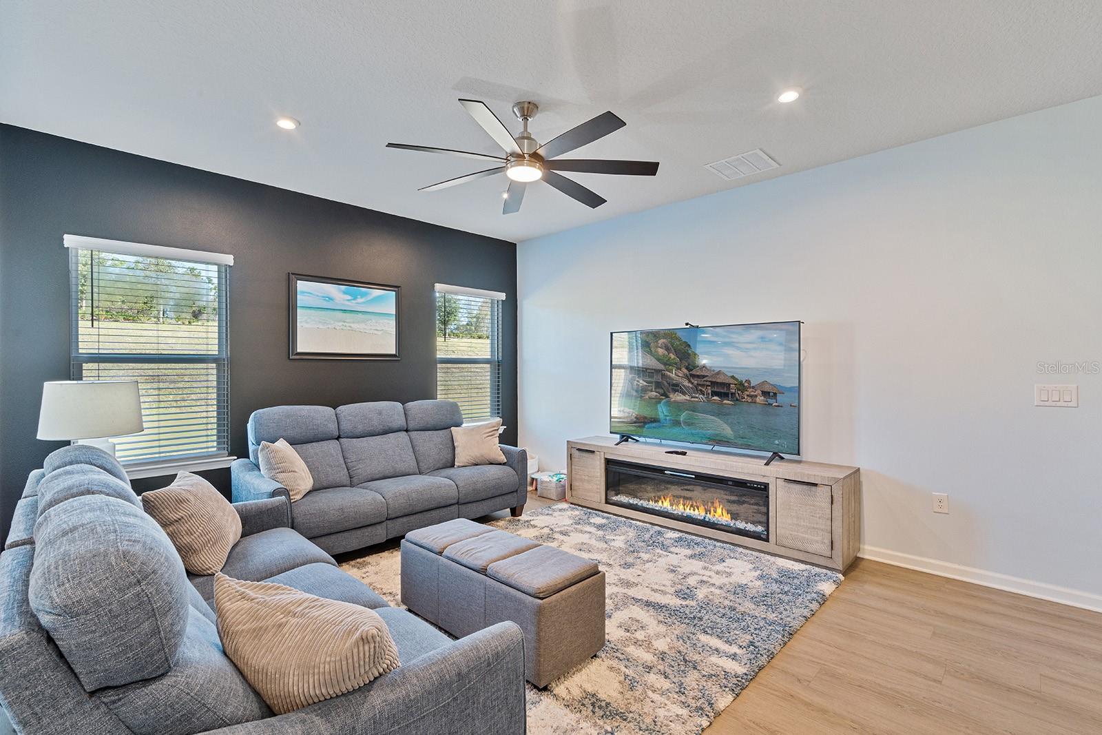 OVERLOOK AT GRASSY LAKE - Residential