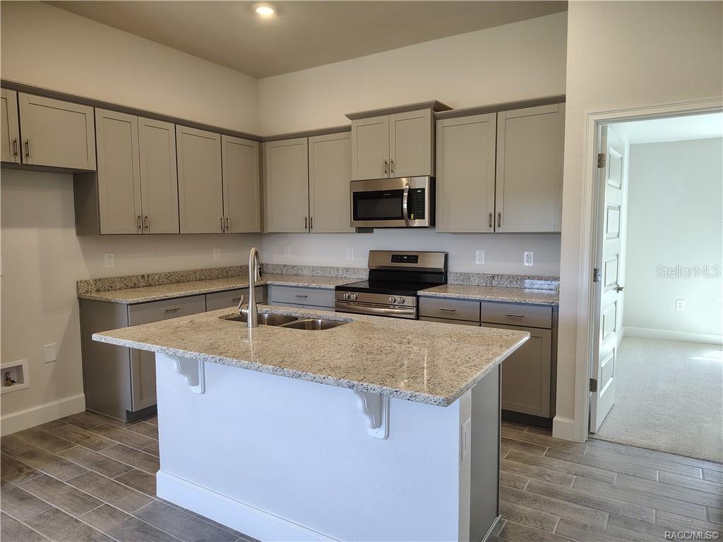 WYLD PALMS - Residential