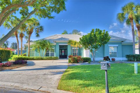 A home in WINTER HAVEN