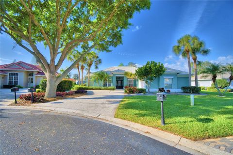 A home in WINTER HAVEN