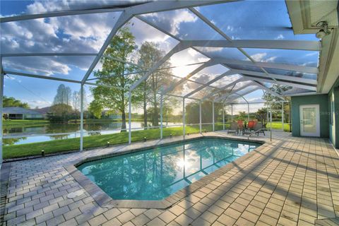 A home in WINTER HAVEN