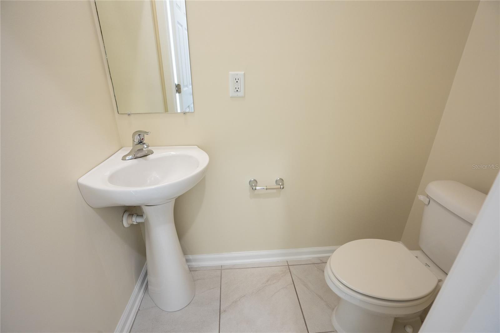 OLD MOULTRIE VILLAGE - Residential