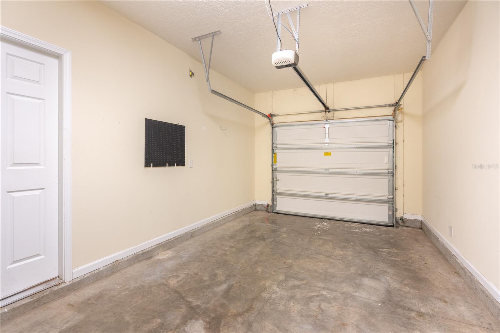 OLD MOULTRIE VILLAGE - Residential